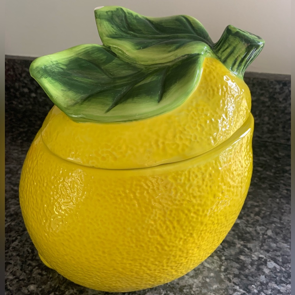 Market Square Lemon Cookie Jar